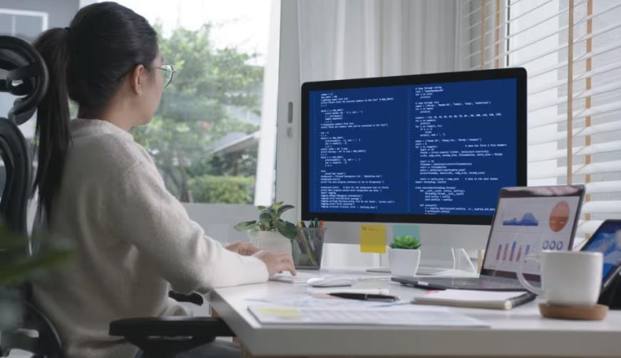 乌尔禾区企业数字化解决方案：机器学习赋能商业模式升级的核心路径